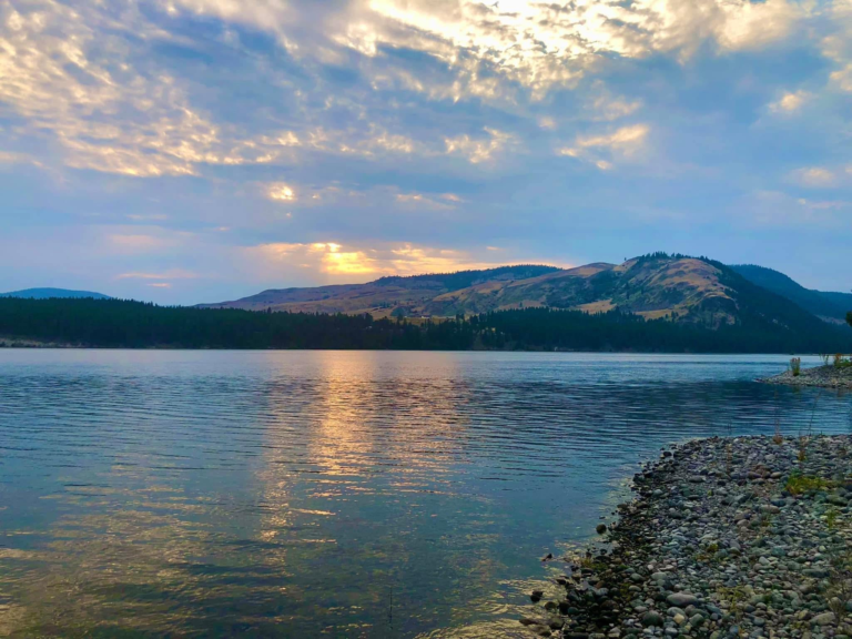 unset over Lake Roosevelt in Washington after moving to save money for retirement